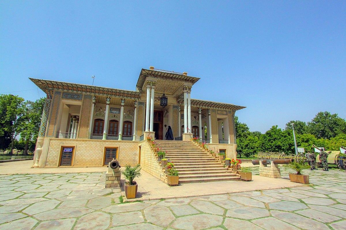 سفر به شیراز - باغ موزه عفیف اباد